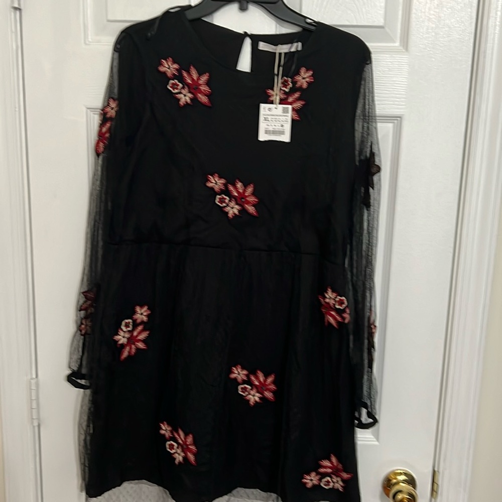 NWT ZARA Trafaluc Collection Black and Red Floral Dress